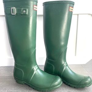 Hunter Bottle ‘Hunter Green’ Rain Boots size 7
